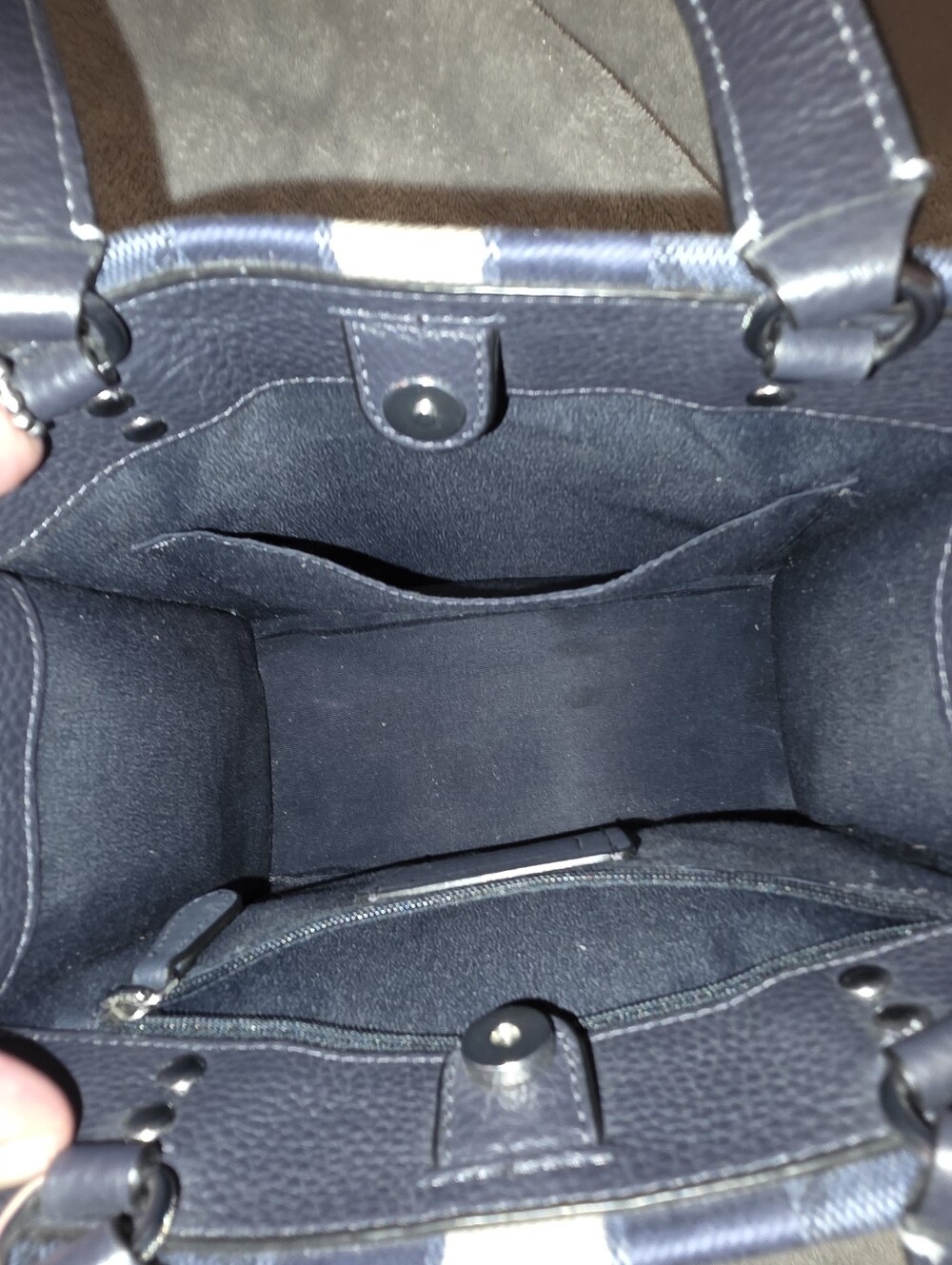 Coach Navy and Cream Stripe Signature Small Tote With Hang Tag - Picture 4 of 4